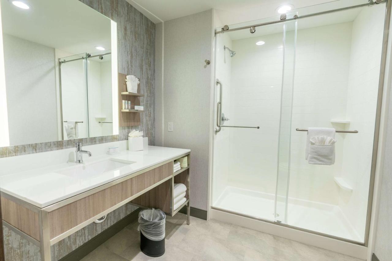 Hilton Garden Inn Wichita Downtown, Ks Екстериор снимка