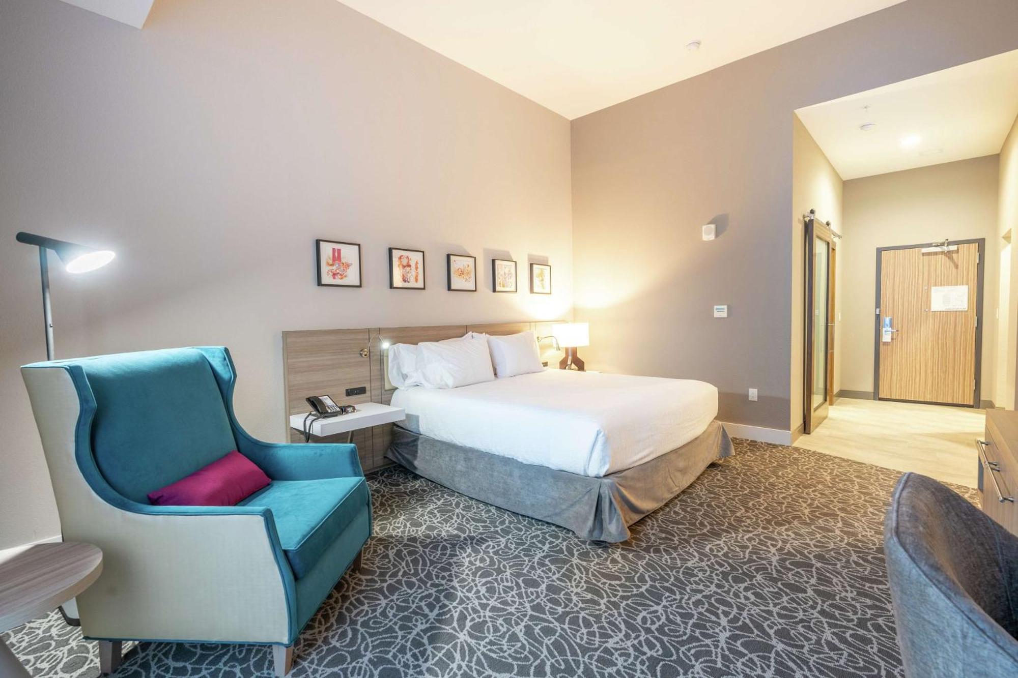 Hilton Garden Inn Wichita Downtown, Ks Екстериор снимка